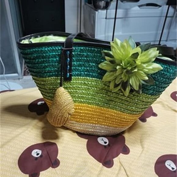 Neiman Marcus Green Straw Large Beach Tote Bag - Picture 1 of 3